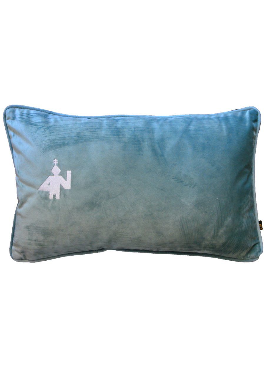 Su Yeşili Nakışlı Dekoratif Yastık